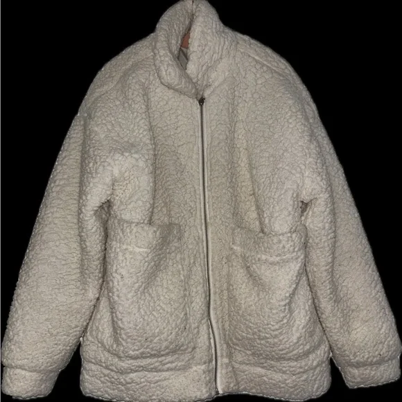 Cozy White Sherpa Jacket cream zip front me Jane brand like new - Picture 6 of 14